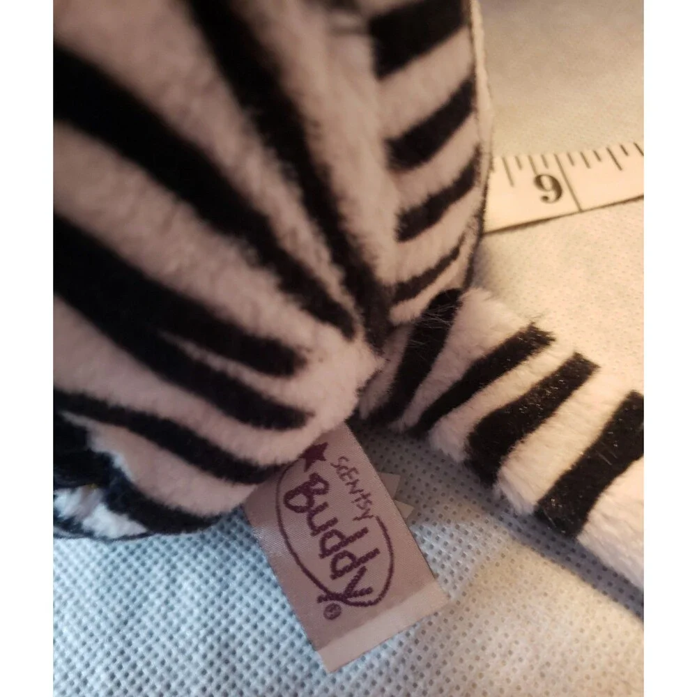 2 SCENTSY Buddies Retired Black Fuzzy GAMBI GORILLA and Striped ZUKU ZEBRA